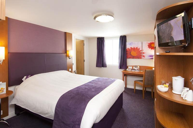 Premier Inn Portsmouth North Harbour Zewnętrze zdjęcie