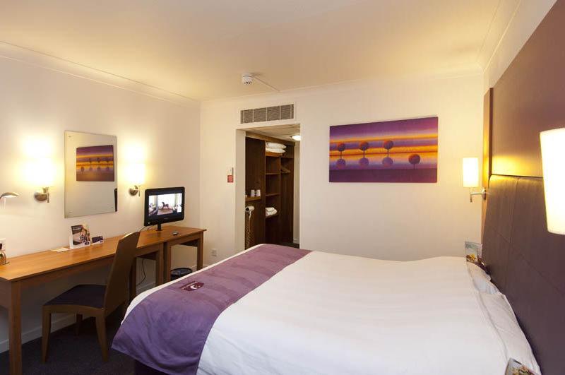 Premier Inn Portsmouth North Harbour Zewnętrze zdjęcie